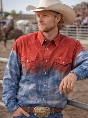 Hold @storm8400
Wrangler Red & Blue“Luna Papillon”Hand Tie-Dyed Up-cycled Shirt